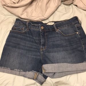 Size 30 junior denim shorts! Brand: jessica simpson